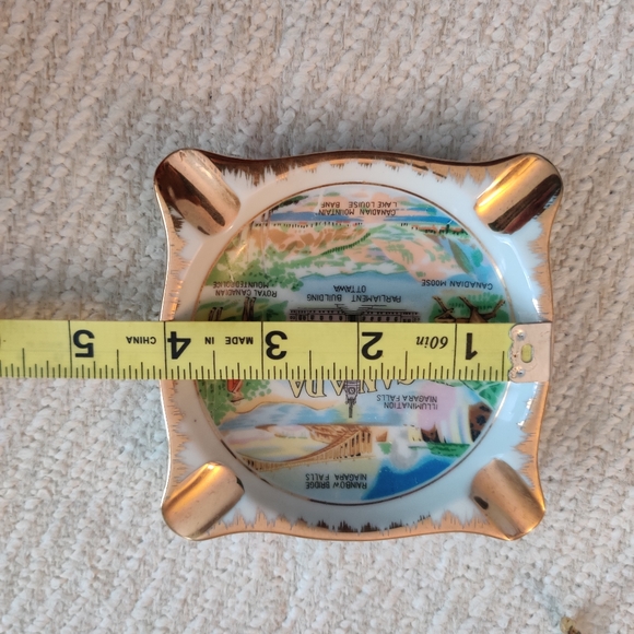 Vintage Canadian Souvenir Fine China  3V3542 Handprinted Ceramic Ashtray by GC - Picture 3 of 6